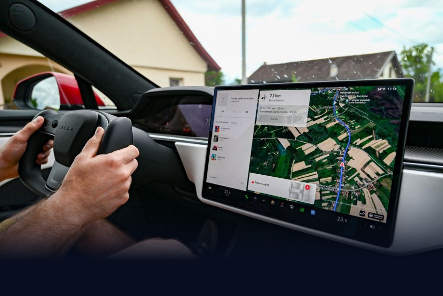 Tesla's Driverless Cybercab Faces Federal Investigation in Texas