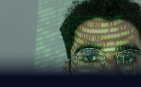 RAG Explained: How AI Chatbots Pull Real Facts Instead of Guessing