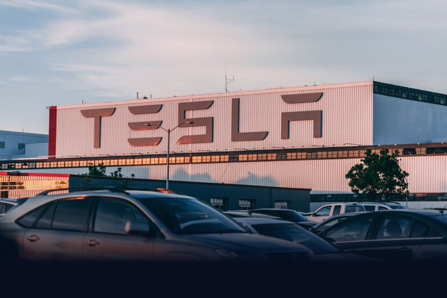 Tesla Lines Up $30 Billion in Credit for Cybercab and Optimus, Not Cars